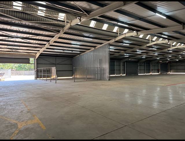 4,000M² WAREHOUSE TO LET IN UMHLALI